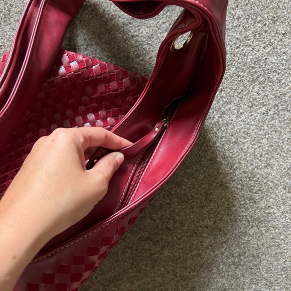 Pritzi Woven Leather Red Hobo Shoulder Tote Satchel Hand Bag Purse Zip Closure - Picture 6 of 13